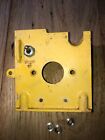 MCCULLOCH  610 605 650 SWITCH PLATE CYLINDER COVER    NICE OEM  LC