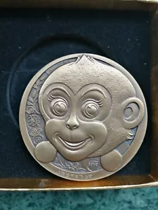 China Shanghai Mint 2016 Cartoon Monkey Brass Medal 60mm COA - Picture 1 of 3