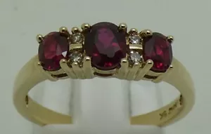 SOLID 9CT YELLOW GOLD DIAMOND & SYNTHETIC RUBY DRESS RING - SIZE N - Picture 1 of 9