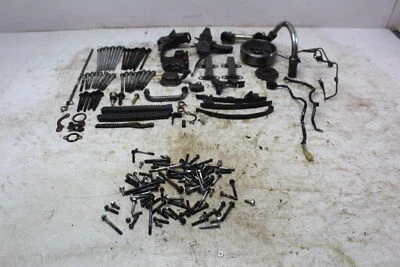 Lote de piezas y herrajes de motor Honda V30 Magna VF500C 1984 Foto 1 de 4