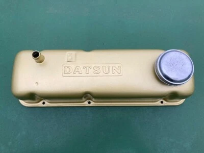 Old Genuine Datsun L4 Head Cover Sunny B10 B110 B210 B310 Truck B20 B120 B121 - Image 1 of 4