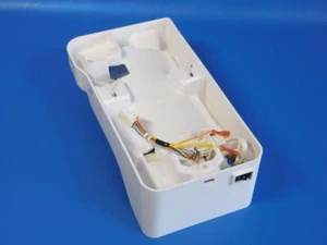 Frigidaire Refrigerator FRFG232LAF0 Freezer Section Ice Maker 243297611 - Picture 1 of 3