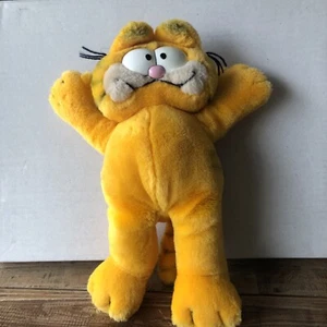 Garfield Plush - Picture 1 of 7