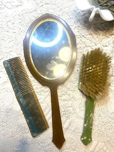 Art Deco Zelluloid Handspiegel und Kamm Set oval grün Waschtisch Deko - Bild 1 von 8