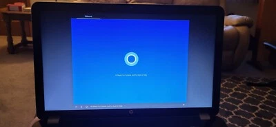 HP Pavilion 15.6" Plateado 2013 2.0GHz AMD A6-5200 4GB 750GB Radeon HD 8400 - Bueno Foto 1 de 4