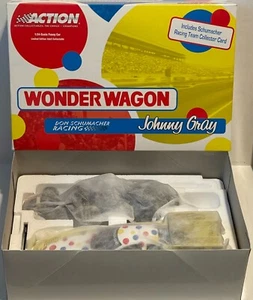 2004 JOHNNY GRAY WONDER WAGON NHRA DODGE STRATUS 1:24 DSR FUNNY CAR - Picture 1 of 10