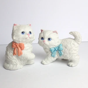 Homco 2 White Persian Kittens Cats Figurines Pink Blue Bows Vintage Taiwan 1428 - Picture 1 of 11