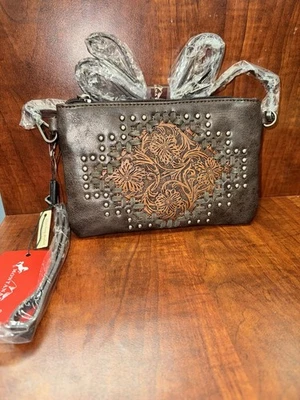 Muñequera Bandolera Montana West Marrón Oscuro Embellecida Tachonada Foto 1 de 4