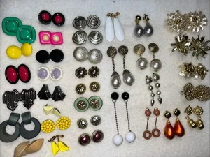Estate Collection Lot Vintage Big Statement Chunky Clip On Earrings Bold 80s - Picture 1 of 16