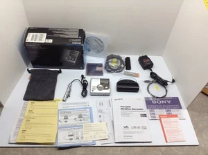 Sony MZ-NH900 Hi-MD MiniDisc Portable Recorder MD Walkman W/Manuals/Accessories - Picture 1 of 23