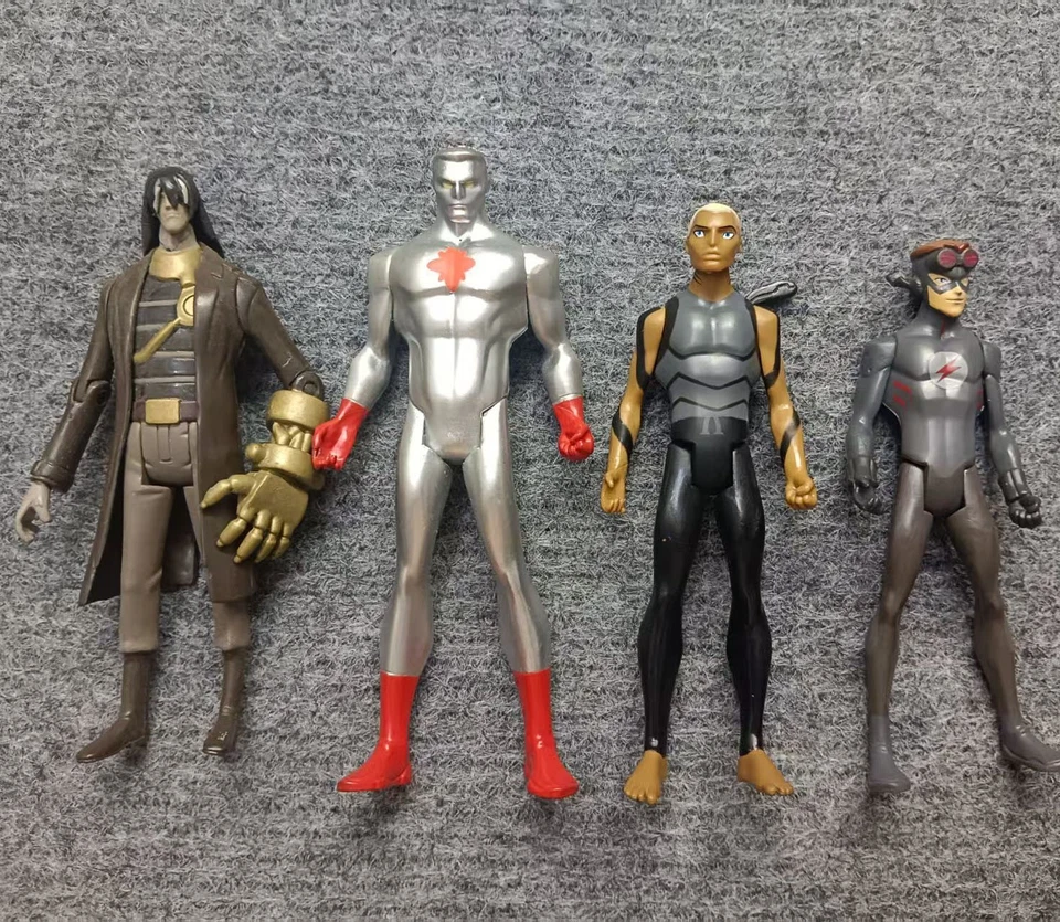 lot 4 DC Comics Young Justice Kid Flash CAPTAIN ATOM Aqualad action figure 4.5" - Image 1 of 4