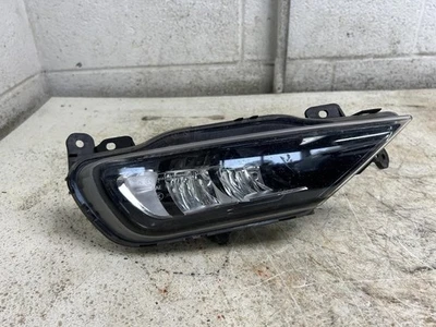 2016 VOLVO XC90 Passenger Right Side Fog Light OEM ID 31395866 - Image 1 of 4
