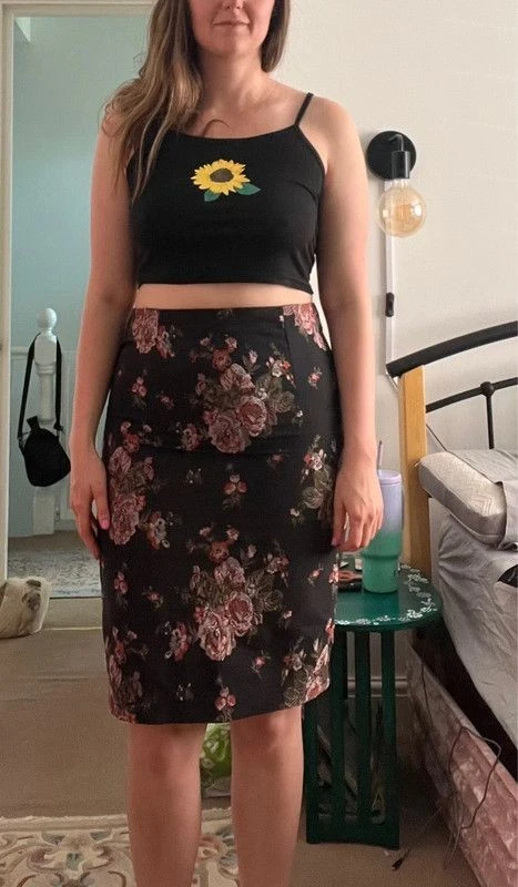 Vintage 1990s Pencil skirt Asian-inspired floral embroidery - Image 1 of 4