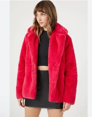 Chaqueta Fucsia Forever 21 Piel Sintética Talla XS NUEVA SIN ETIQUETAS Abrigo Corto de Felpa Suave con Bolsillos Foto 1 de 4