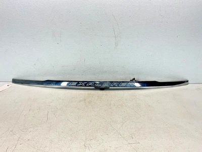 2011-2015 FORD EXPLORER REAR TAILGATE TRIM MOLDING PANEL ASSEMBLY, OEM LOT042 Foto 1 de 4