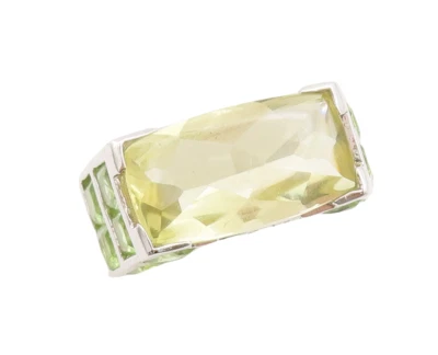 925 Sterling Silver Vintage Ring Cube Cut Peridot & Diamonds Inlay  Sz 6 RG29564 - Image 1 of 4