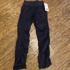 Lululemon Quick Step Pant Sz 2 Coal Dance Studio Cinch Hem Athleisure Nylon NWT - Picture 1 of 5