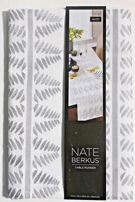 Corredor de mesa Nate Berkus bordado hoja metálica plata nuevo con etiquetas Foto 1 de 3
