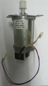 PIECE POUR DUPLICOPIEUR RISO 7050 : MOTOREDUCTEUR DENSO TD3357-240 (2) - Picture 1 of 3