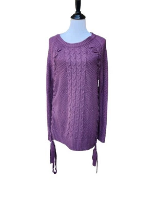 Suéter tejido con cable púrpura NY & Company TALLA XL Soho trenzado detalle lateral con cordones Foto 1 de 4