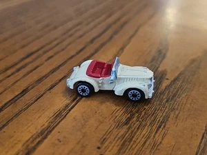 Micro Machine Packard 1940 Darrin Sports Car Cream - Picture 1 of 7