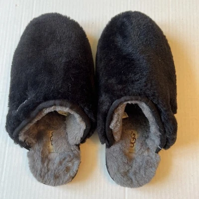 UGG Australia 9/ 40 Womens Fluffette Slipper Gray Black Wool Slip On Flat EUC - Image 1 of 4