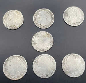 ESPAÑA. CARLOS III. 2 REALES PLATA. AÑOS 1775 1776 Y 1788. LOTE DE 7 MONEDAS - Picture 1 of 2