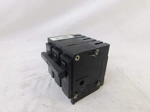 BR3100 - Cutler Hammer Circuit Breakers - Picture 1 of 7