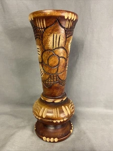 Vintage handgeschnitzte geätzte Blumenvase aus Holz 9,5 Zoll hoch - Bild 1 von 10
