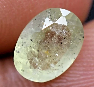 Unbehandelt 1.15 CT Natürlich Apfelgrün Peridot Zertifiziert Oval Schnitt Locker - Bild 1 von 4