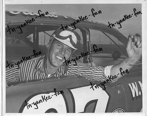 ¡Foto David Pearson de 8 x 10 de NASCAR 1961 tipo 1! - Imagen 1 de 2