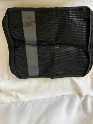 New DESIGN GO TRAVEL CASETIDY GARMET PROTECTION PACKING ORGANIZER BLACK - Image 1 of 4