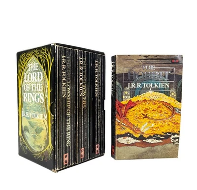 Lord of the Rings boxed set, plus The Hobbit in matching edition, Unwin, 1981 - Image 1 of 4