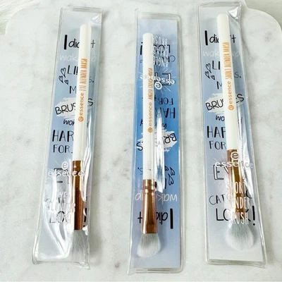 474. ESSENCE | Eye Blender Brushes 3 pc Bundle -  NEW - Image 1 of 4