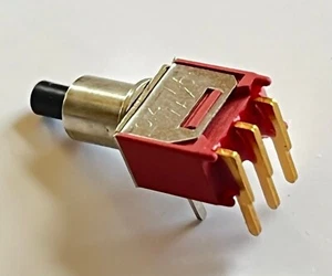 SUB MINIATURE TOP QUALITY C&K MOMENTARY SINGLE POLE PUSH SWITCH (X1) fba39.39 - Picture 1 of 3