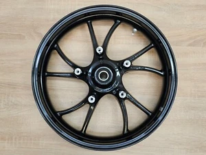 Triumph Speed Triple 1050 05 - 11 Vorderrad / Felge 17 x 3,50 leicht geknickt - Bild 1 von 10
