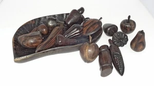 Holz Obstschnitzereien mit Schale - Bild 1 von 1