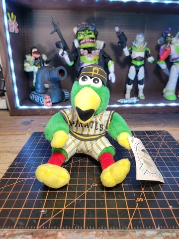 Pittsburgh Pirates Parrott Mascot.  Beanie Plush 8" Inch Genuine Merchandise Cover