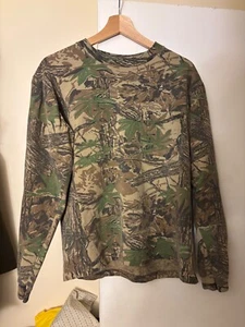 Vintage RealTree Camo Long Sleeve Shirt Size Medium - Picture 1 of 5