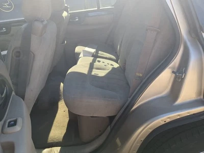 Asiento trasero GMC Envoy 2004 OEM V015D Foto 1 de 2