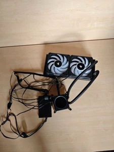 CORSAIR iCUE H100i ELITE LCD XT 2x120mm Liquid CPU Cooler - Photo 1/3