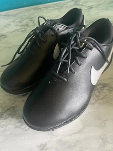 Nike Air  Zoom Victory Tour 2 Mens Gold Black Shoes young size 5 - Foto 1 di 6