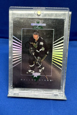 Mike Modano Dallas Stars 1994-95 Leaf Limited Inserts #6