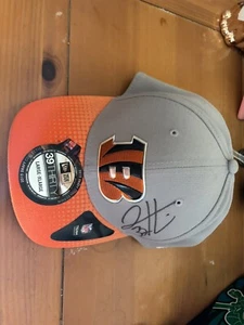 CINCINNATI BENGALS Jeremy Hill  Auto Signed Hat Number 33 - Picture 1 of 3