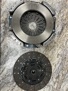 Kubota Clutch Kit L3750 L4150 L4850 32530-14600 32530-14304 - Picture 1 of 3