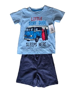 NUEVO Bebé Niño 12-18 Meses Dormir Surf Dude Camper Van Camiseta y Pantalones Cortos Azul Marino Outfi - Imagen 1 de 2