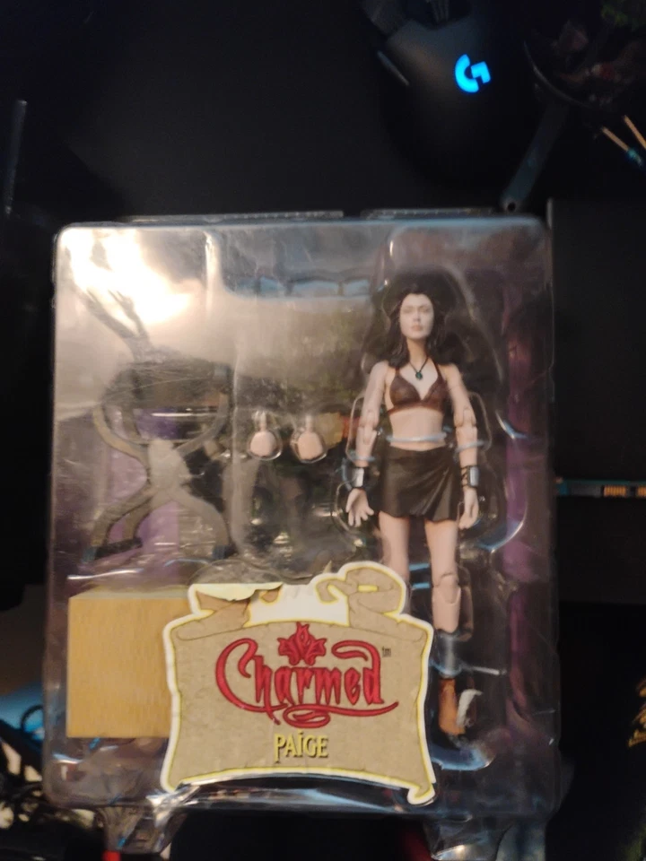 Figura de acción Paige 2005 Charmed Sota Toys Serie 2 NUEVA SIN USAR, EN CAJA Rara Difícil de encontrar Gran caja Foto 1 de 3