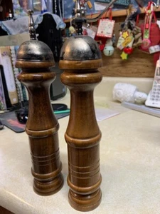 Wooden 10" salt shaker with 11" pepper grinder - never used! - Picture 1 of 4