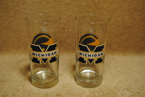Vintage University of Michigan Wolverines Football Drinking Glasses Wing Helmet Cover