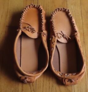 Moccasin Tandy Leather Kit House Shoe Women 10.5 to 11 Stiff Leather AS IS 1429